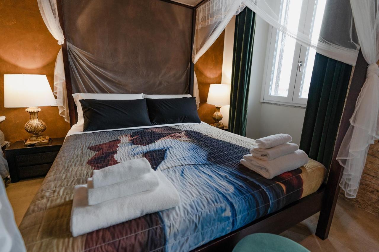 Le Boutique Luxury Rooms Diffused In Historic Center Fiumicino Eksteriør bilde